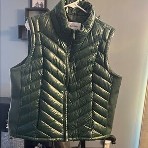 Calvin Klein Women's Dark Green Quilted Vest